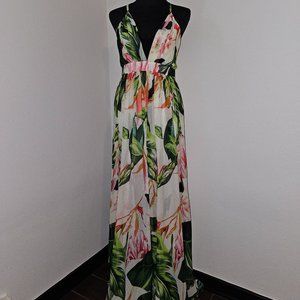 White & Green Sleeveless Maxi Chiffon Dress by Luxxel